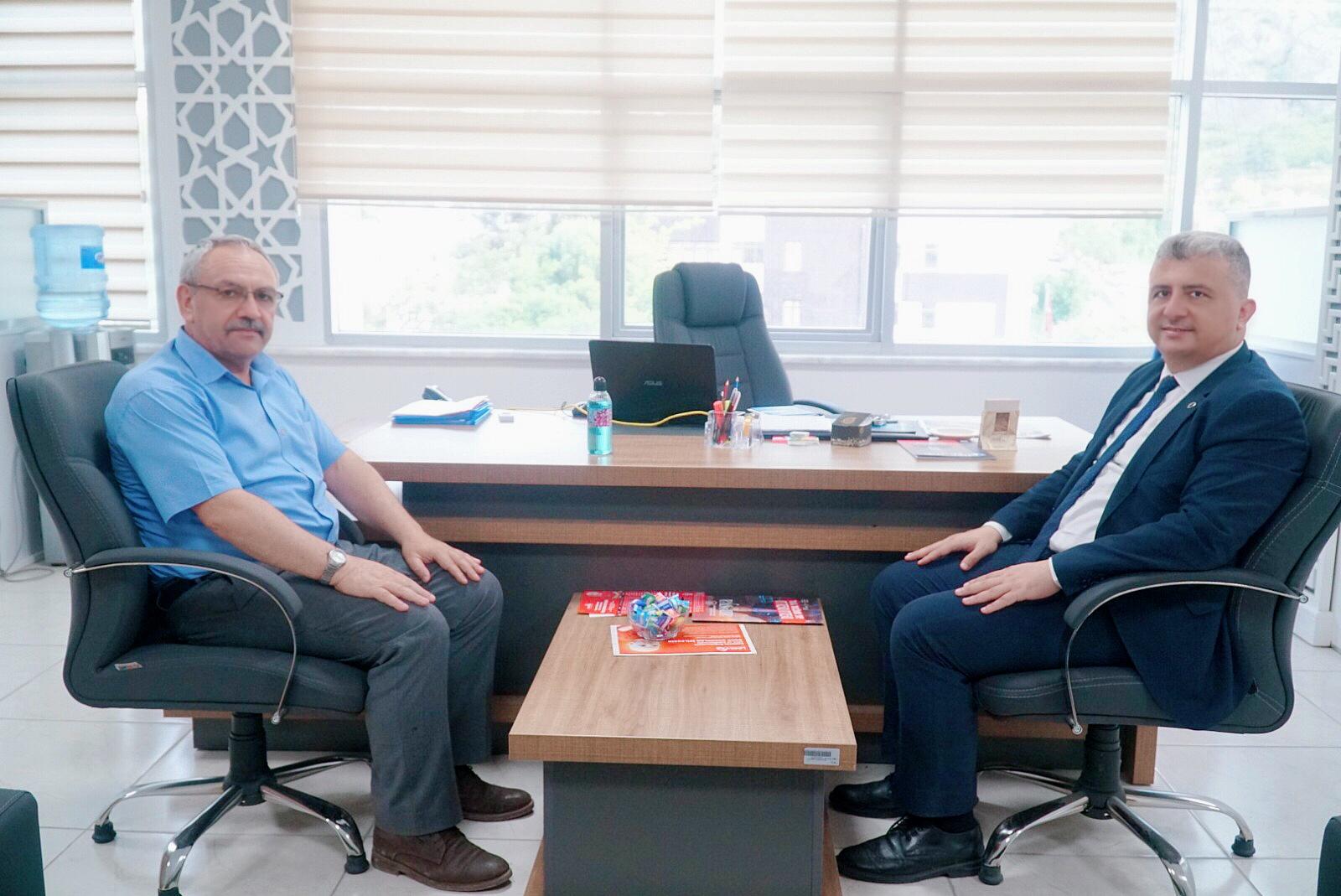 Yeşilırmak Havzası Kalkınma Birliği Birlik Müdürümüz Mustafa Örgüt, Amasya Belediyesi Destek Hizmetleri Müdürü Sadık Karakoç 'u Ziyaret Etti